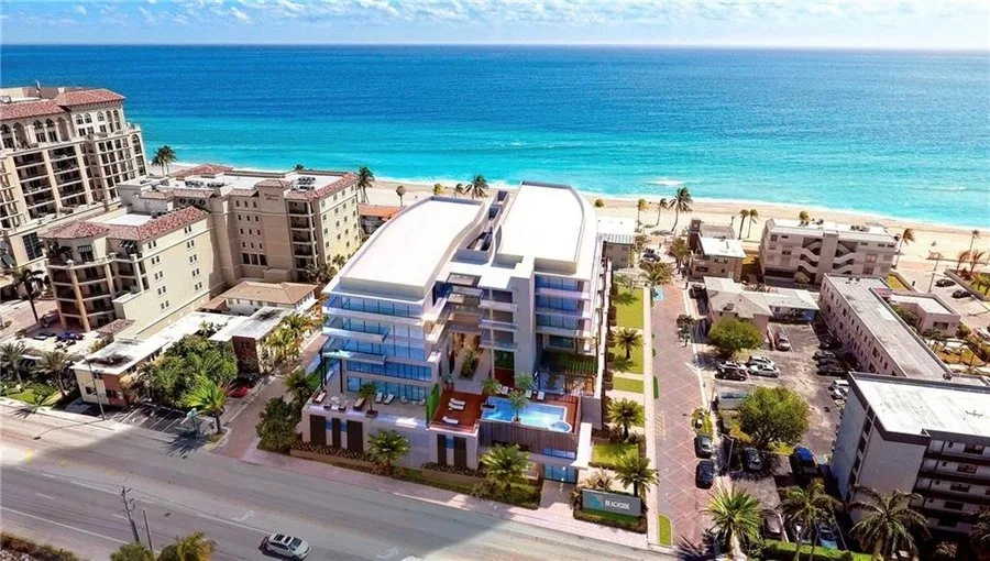 Eturna Beachside — Hollywood